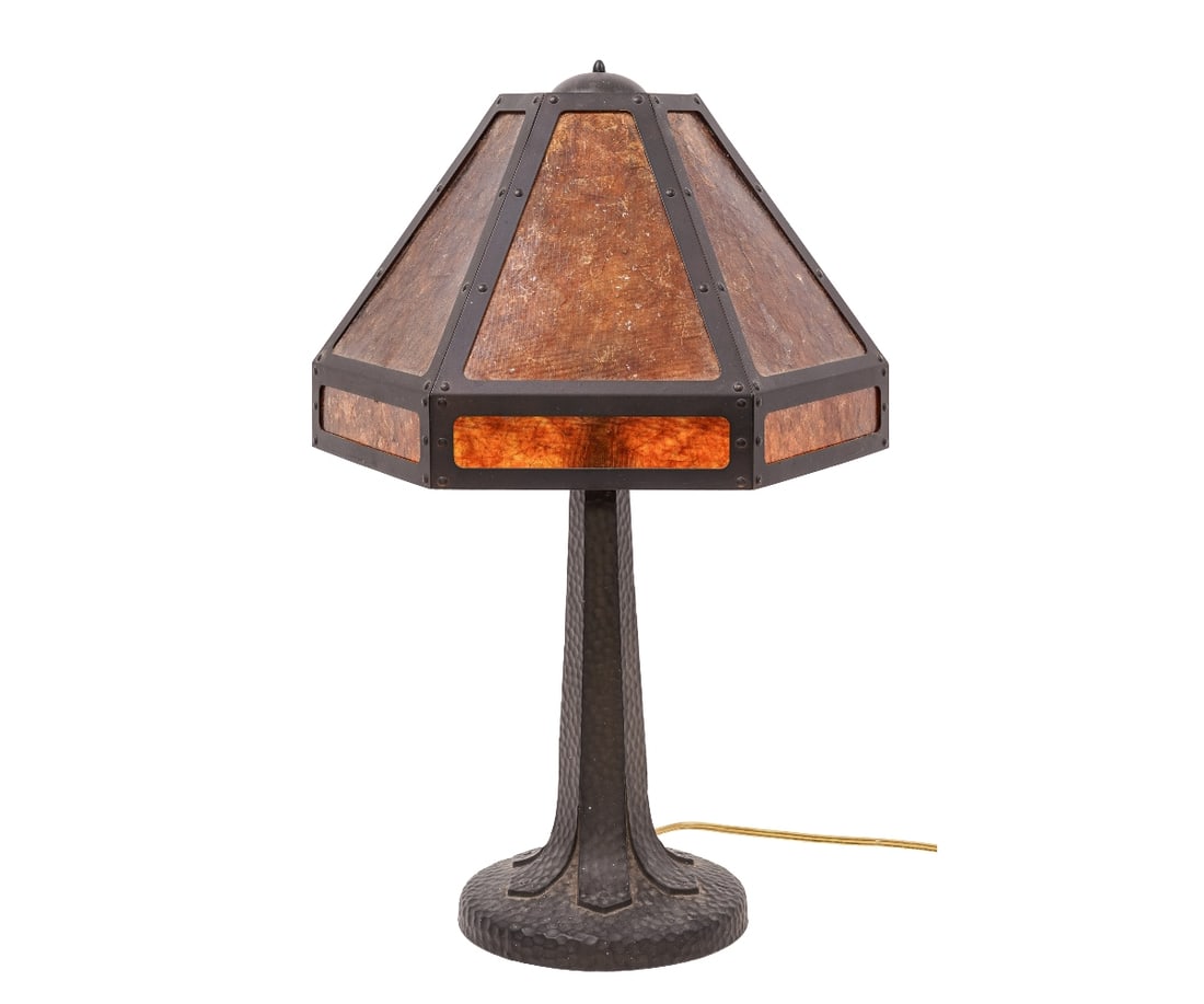 REPRODUCTION ARTS & CRAFTS LAMP: Reproduction Arts & Crafts hammered metal lamp with mica shade. 23"h x 15"dia