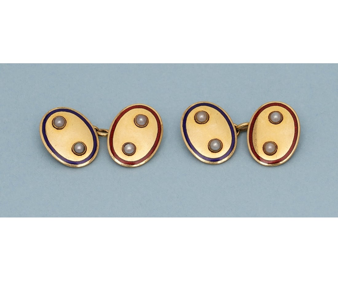 PAIR 18K GOLD CUFFINKS (1 of 4)