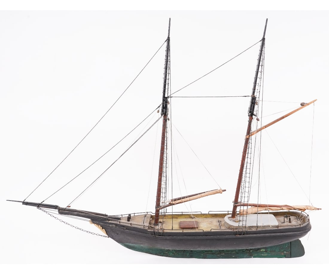 POND MODEL SCHOONER (1 of 9)