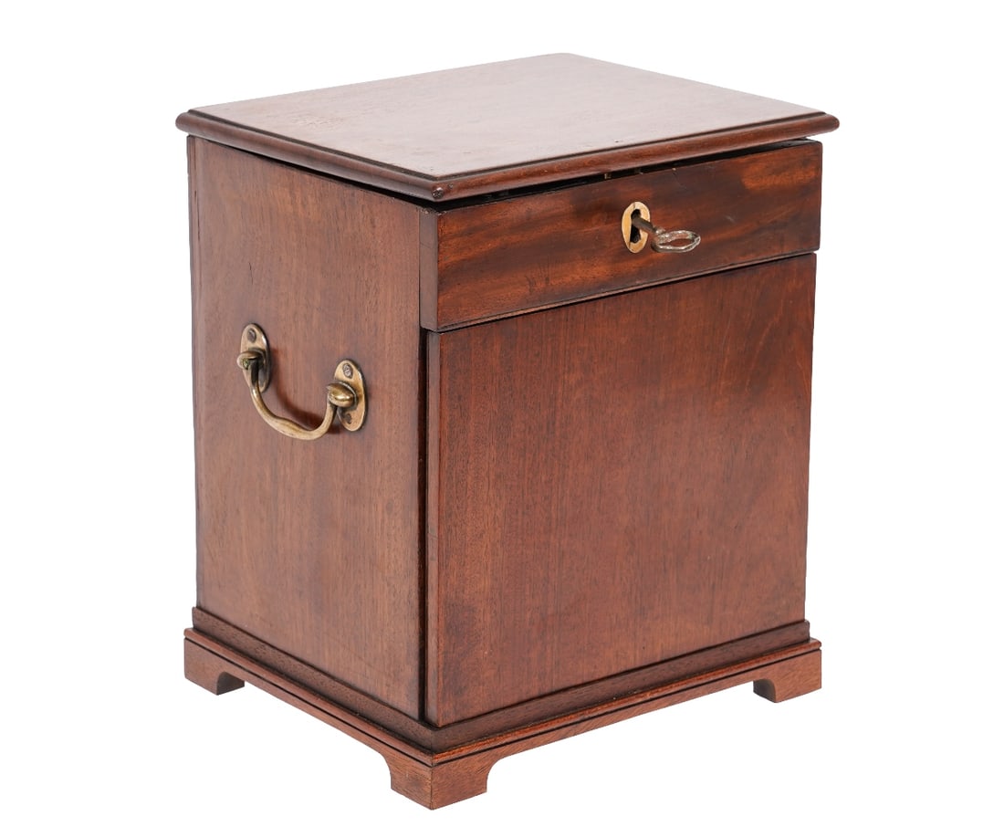 ENGLISH APOTHECARY CABINET (1 of 12)