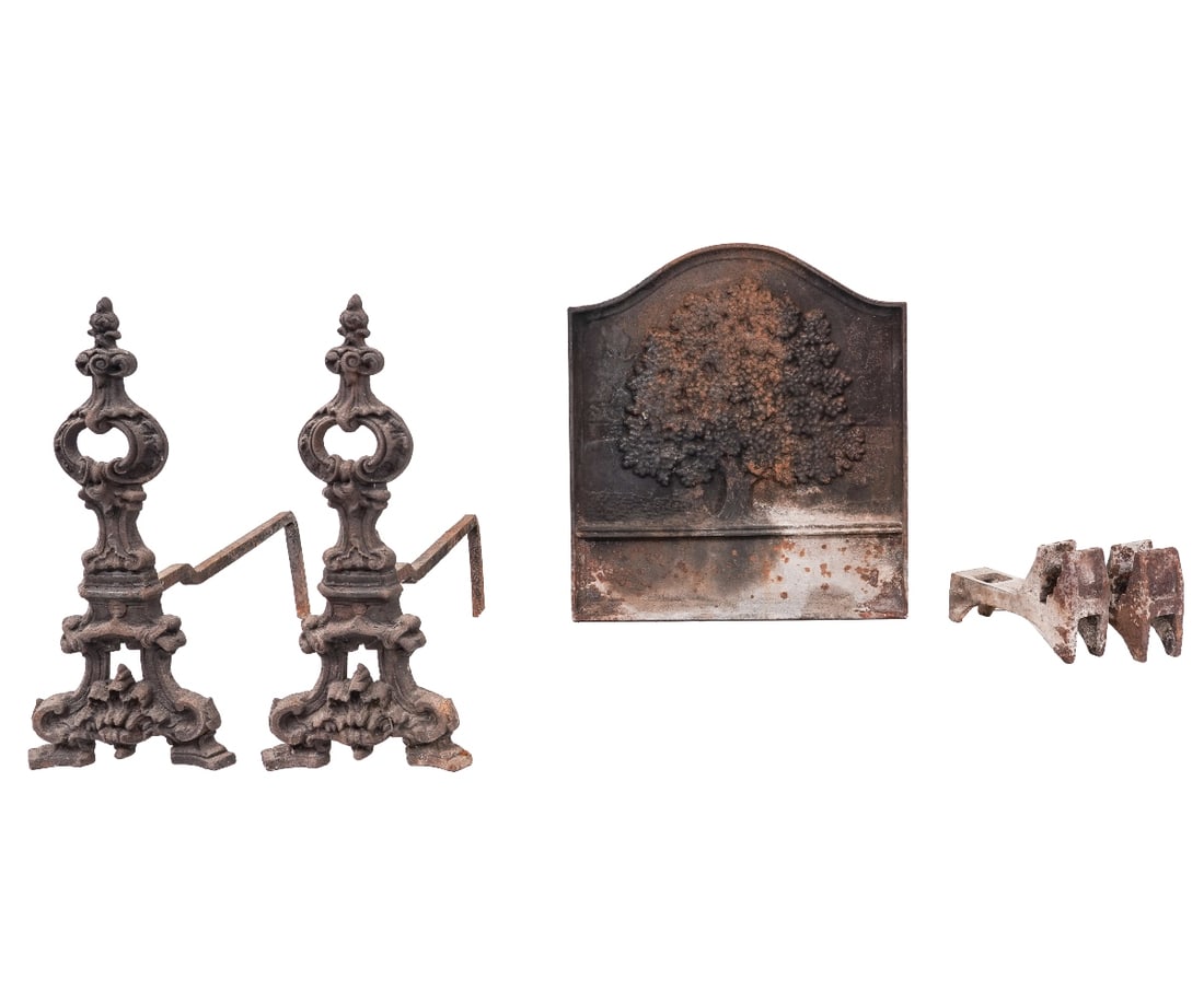 CAST IRON FIREBACK (1 of 6)