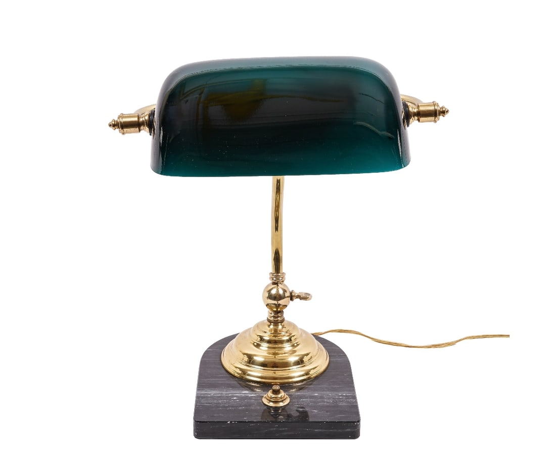 ADJUSTABLE BRASS BANKERS LAMP (1 of 5)