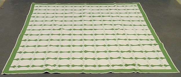 Applique quilt made by Lucy Plowman Tinkcom, Armagh,: Applique quilt made by Lucy Plowman Tinkcom, Armagh, PA, c. 1940. 82"x77"