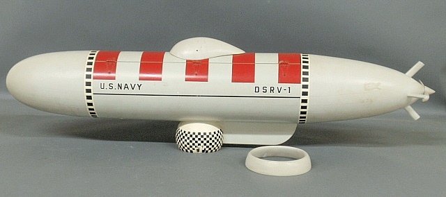 Wood and plastic U.S. Navy model submarine "DSRV-1: Wood and plastic U.S. Navy model submarine "DSRV-1 Mystic" (Deep Submergence Rescue Vehicle). 10"h.x36"l.x7"w.