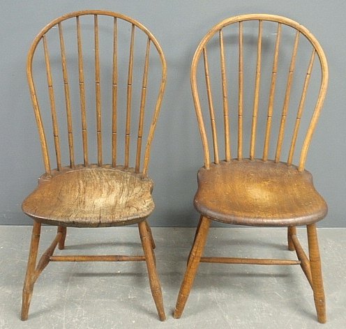 Two bow-back Windsor side chairs, c.1830.: Two bow-back Windsor side chairs, c.1830. 36"h.x16"w.x15"d., seats 16"h.