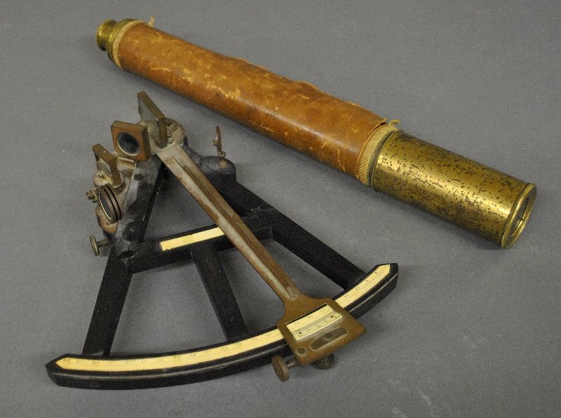 Ship’s brass spy glass 19th c. measures 40"l. when (1 of 1)