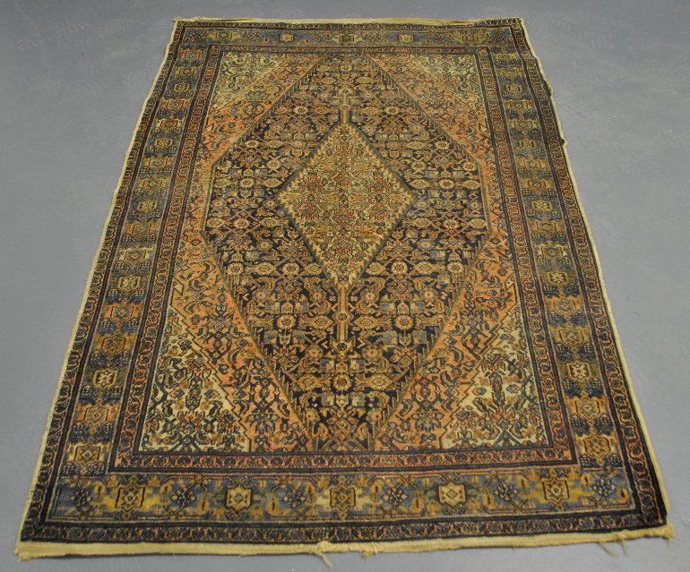 Hamadan oriental carpet. 6'2"x4'2". (1 of 2)