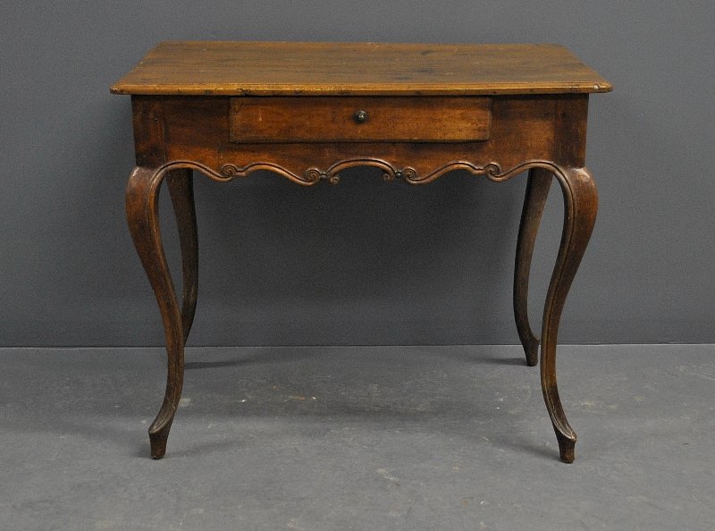 French Provincial walnut table, 19th c., with cabriole (1 of 4)