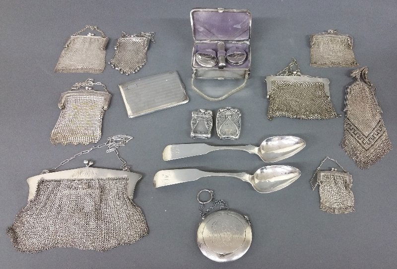 Sterling silver to include a purse/compact, two match (1 of 1)