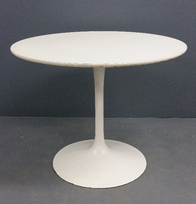 Mid-century modern table in the manner of Knoll. 28 Â¼": Mid-century modern table in the manner of Knoll. 28.25" h x 36" d