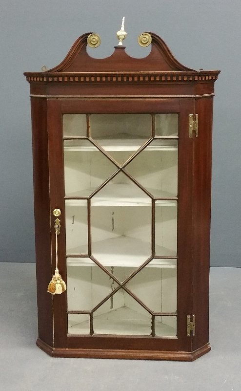 English mahogany hanging corner cabinet, 19th century. (1 of 2)