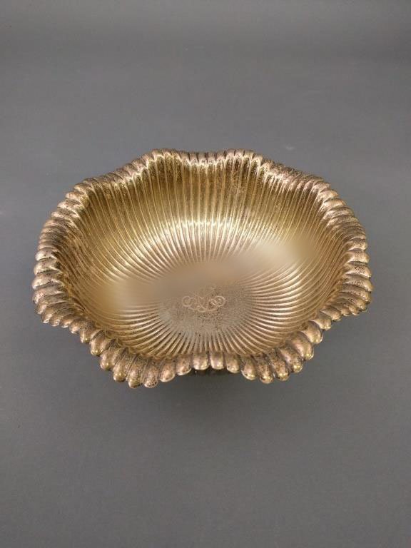 Sterling silver bowl: Sterling silver bowl marked Black, Starr & Frost. 3"h x 9.25" diameter. 8 troy oz.