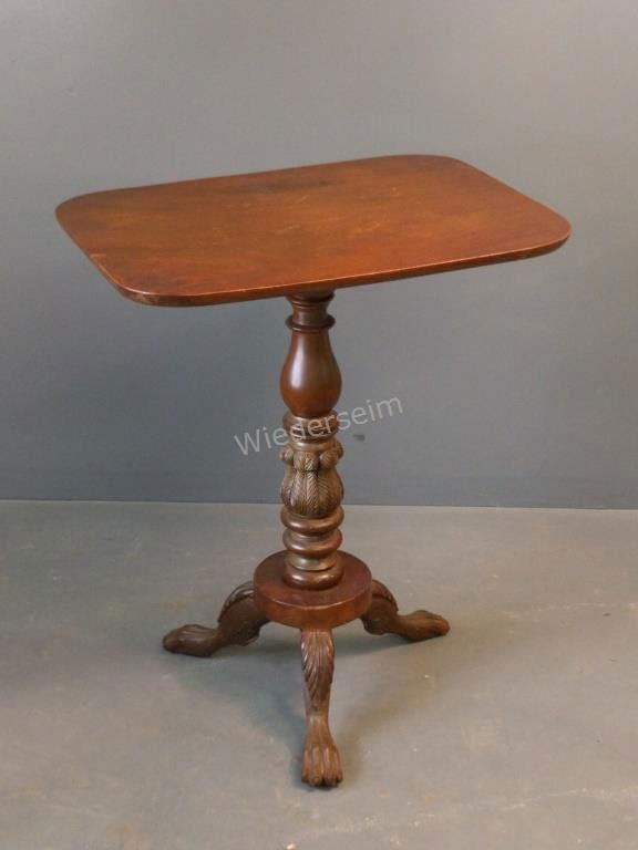 Candle stand (1 of 1)