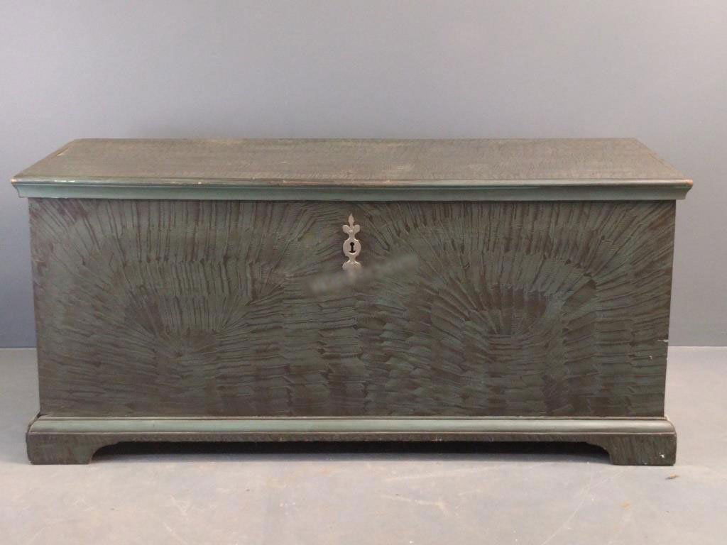 Poplar blanket chest (1 of 2)