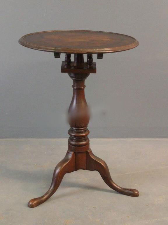 Walnut candle stand (1 of 3)