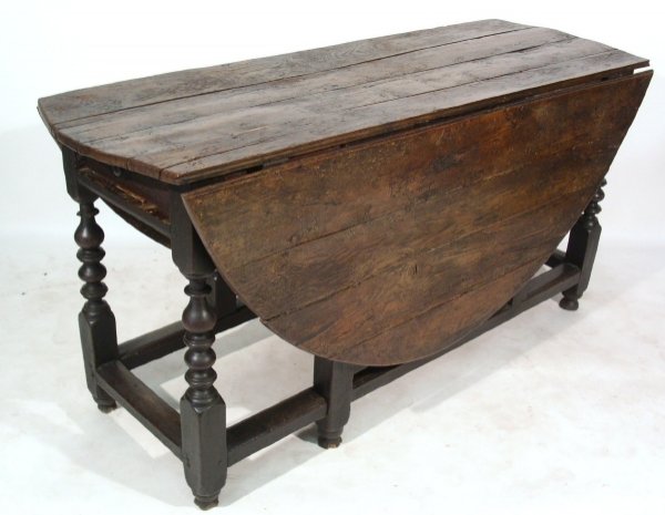 William & Mary oak gate-leg table, 17th c. English