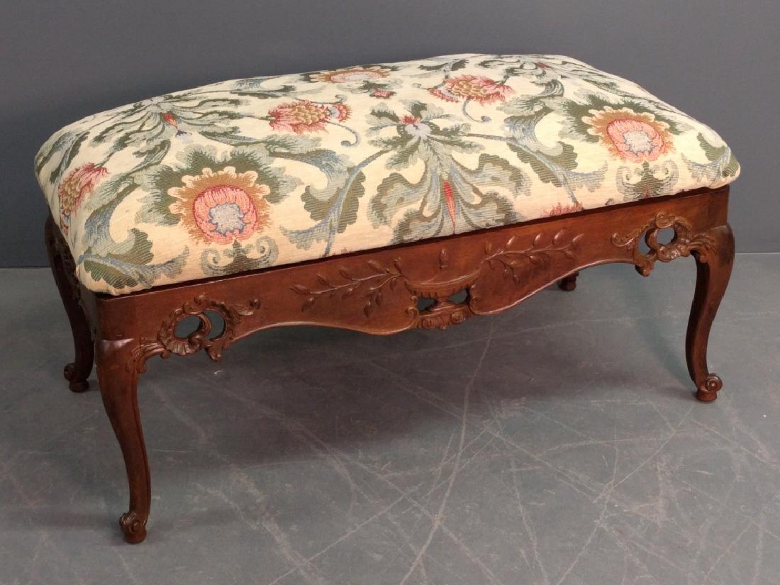 Carved window bench (1 of 1)