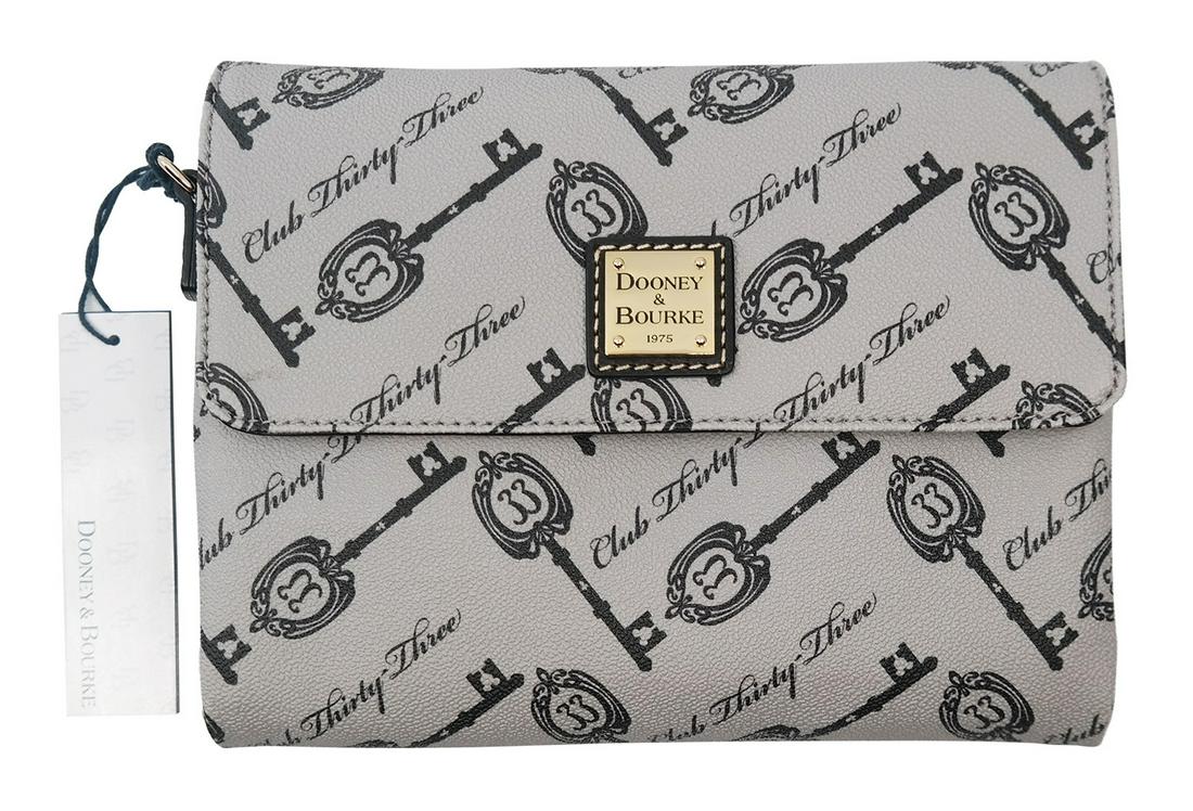 dooney and bourke club 33 purse