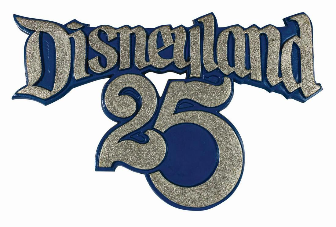 Disneyland 25th Anniversary Lamppost Sign. (1 of 1)