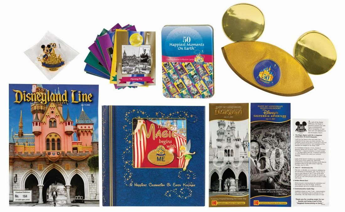 50th Anniversary Cast Member Commemorative Gift Set. (1 of 12)