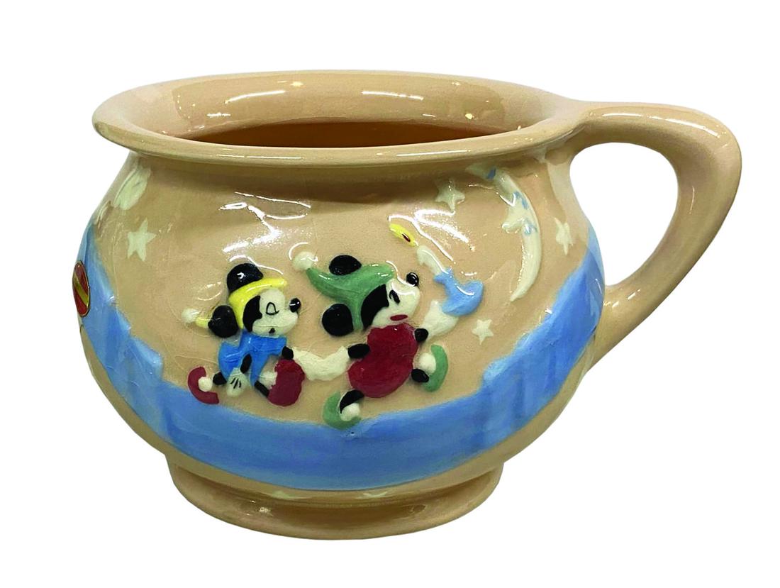 Evan K. Shaw Girl's Chamber Pot. (1 of 3)