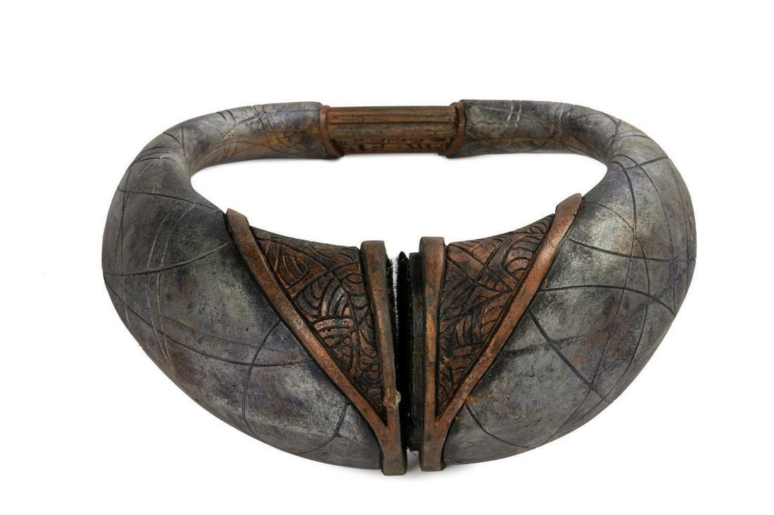 Stargate Horus Guard Collar.: (MGM, 1994) A production-used Horus Guard collar from the sci-fi action blockbuster, Stargate. Constructed of self-skinning polyfoam, the Ancient Egyptian-inspired collar is expertly studio painted an
