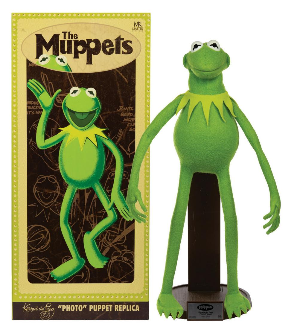 Kermit the Frog Full-Size Muppets Master Replica.: (Muppets, 2006-07) A Kermit the Frog Muppets figure created by Master Replicas.This Kermit the Frog was loyally crafted by Jim Henson puppeteer Terry Angus and based on Jim Henson's original blueprint