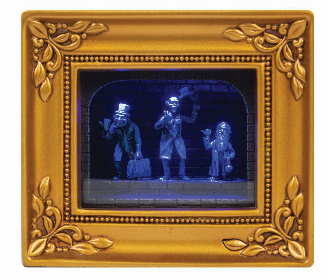 A Hitchhiking Ghosts Gallery of Light by Olszewski.: (Disneyland, 2009) A Hitchhiking Ghosts Gallery of Light open edition by Olszewski, released though The Art of Disney Theme Parks. In honor of the 40th anniversary of the adventure, this Gallery of Li