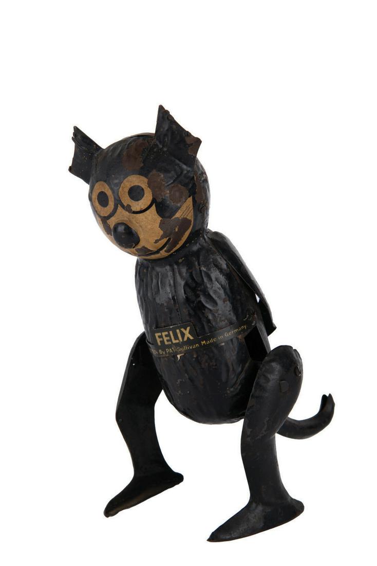 A Rare Felix the Cat Wind-Up Tin Toy by Nifty. (1 of 2)