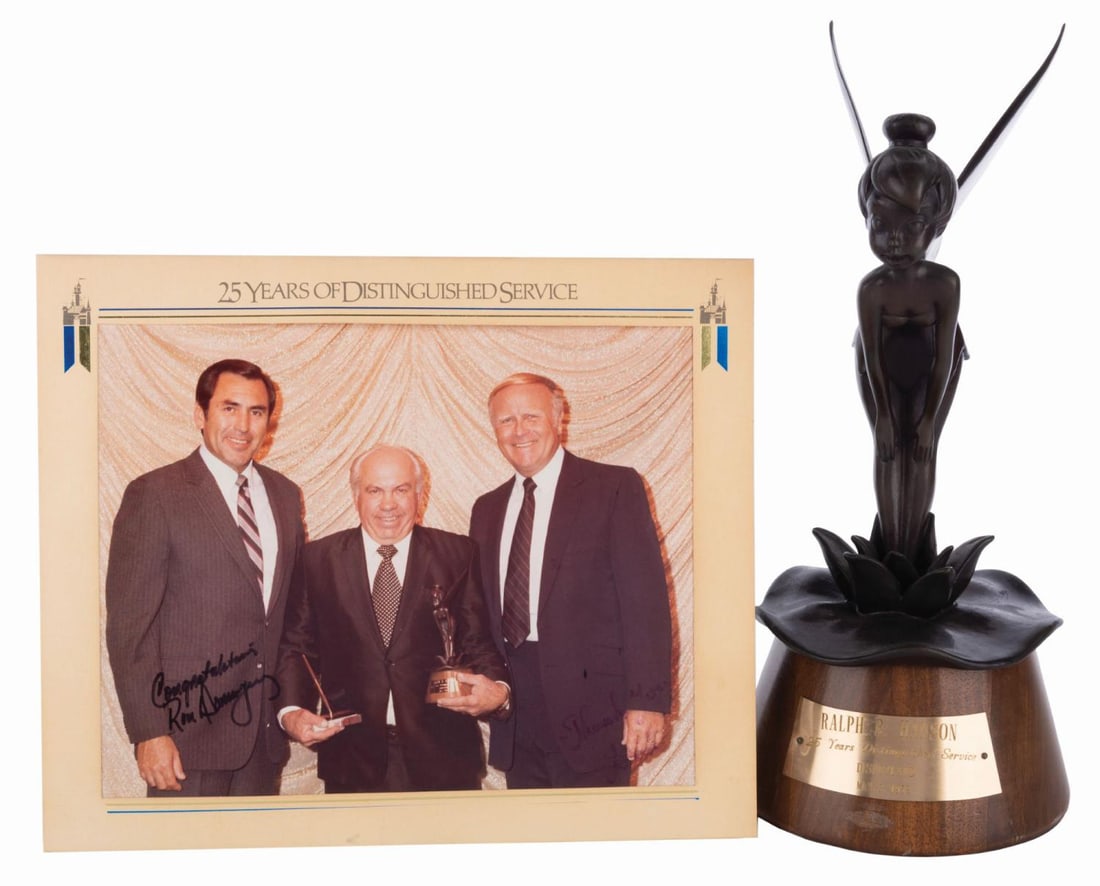 Ralph Hanson's 25 Year Service Award with Photo. (1 of 6)