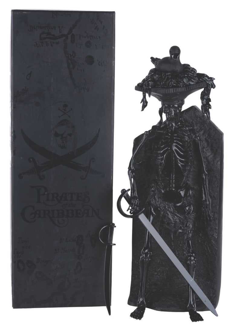 A Rare Pirates Bird Head Skeleton Black-Out Figure. (1 of 8)