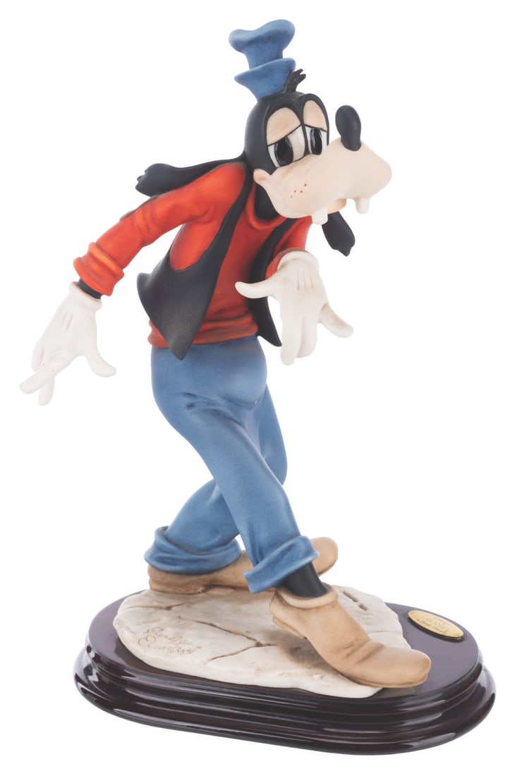 A Giuseppe Armani Goofy Sculpture. (1 of 5)