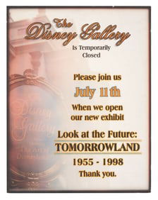 A Disney Gallery Temporarily Closed Sign.