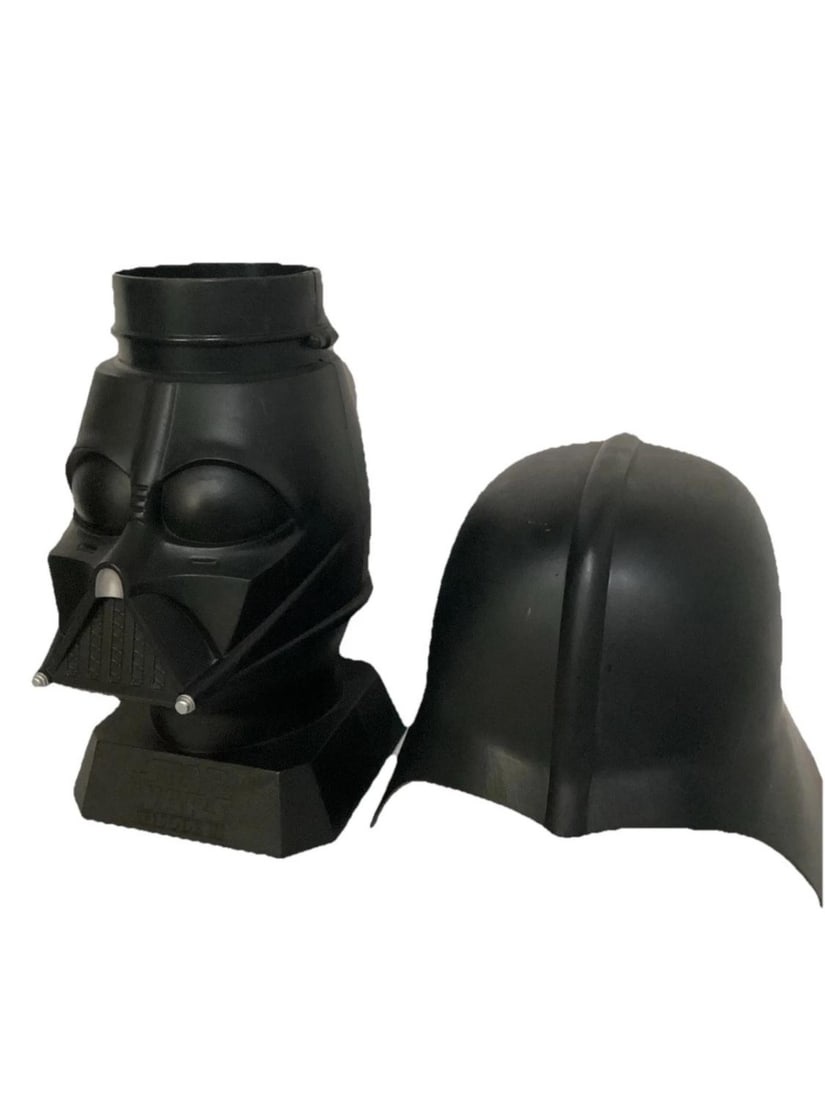 A Kellogg’s Plastic Darth Vader Cookie Jar. - 5