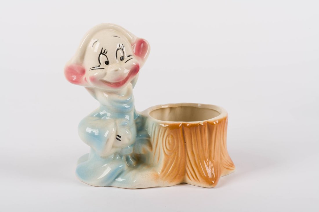 A Dopey Ceramic Planter. (1 of 2)