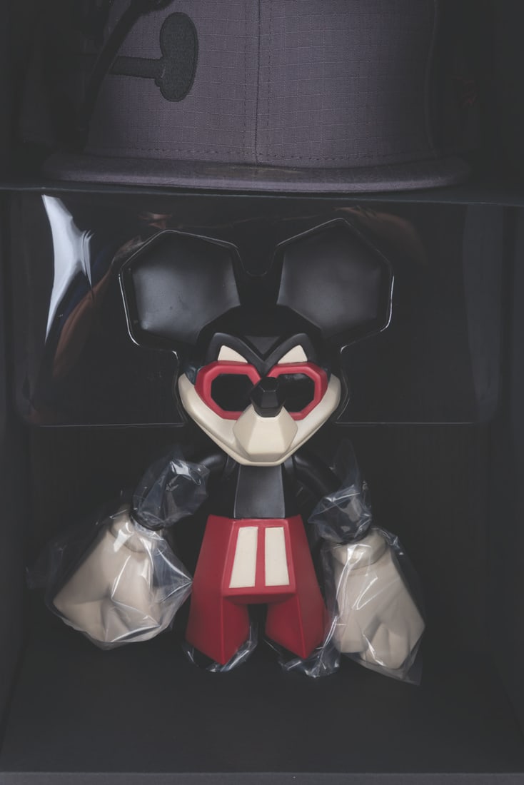 A Large Block28 Mickey Mouse Figure Set. - 9