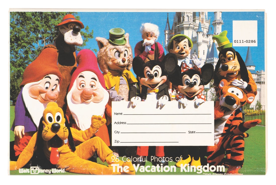 A Walt Disney World Accordion Postcard Mailer. (1 of 4)