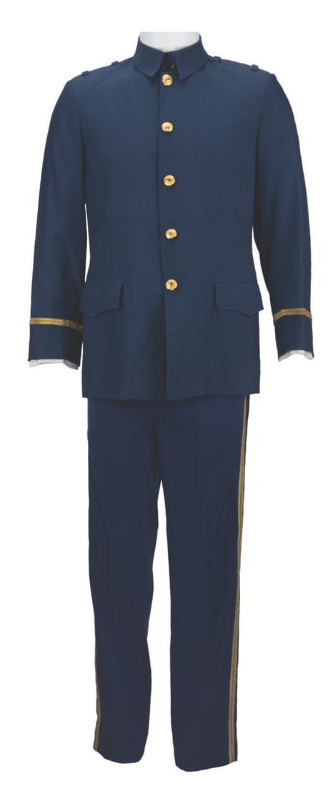 Richard Dreyfuss' "Moon Over Parador" Costume Uniform. (1 of 5)