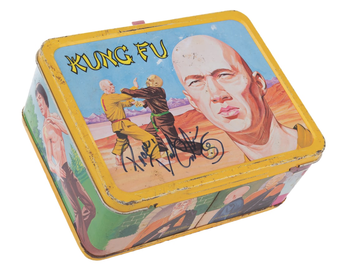 A David Carradine Signed "Kung Fu" Lunch Box. (1 of 5)