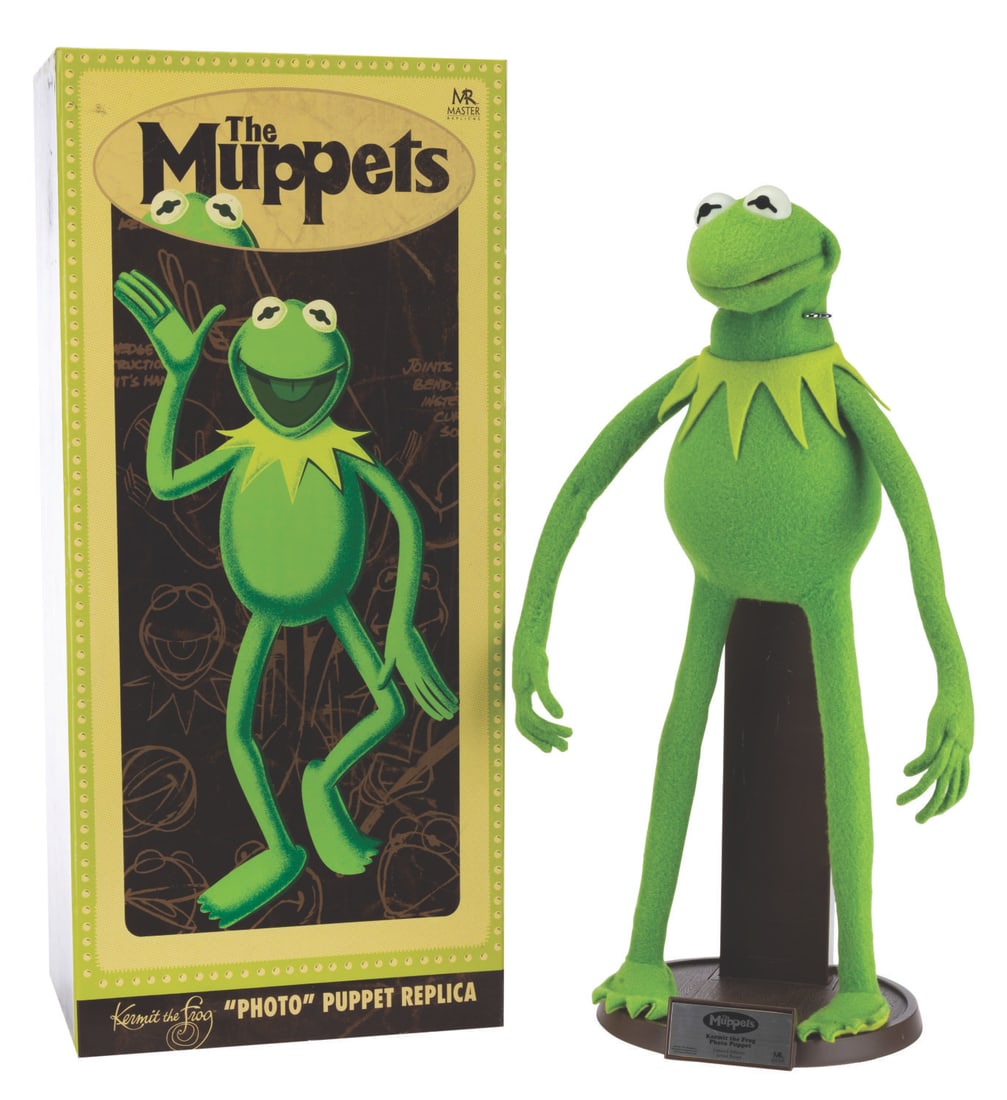 An Artist Proof Kermit the Frog Photo Puppet Replica.: (Master Replicas, 2006) A rare artist proof Kermit the Frog Photo Puppet replica, faithfully crafted by Henson puppeteer Terry Angus based on Jim Henson's original blueprints. The fully poseable