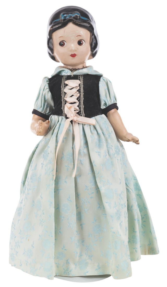 A Knickerbocker Snow White Doll. (1 of 4)