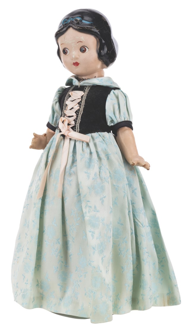 A Knickerbocker Snow White Doll. - 3
