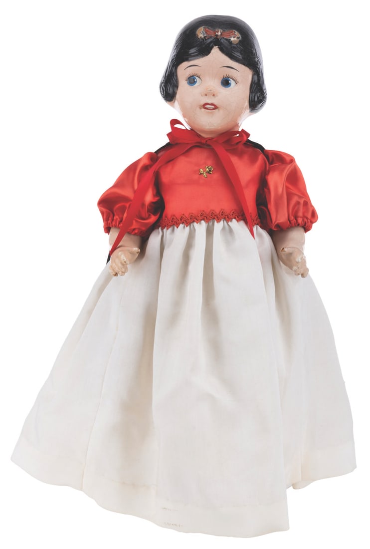 An Ideal Toy Company Snow White Doll. (1 of 4)