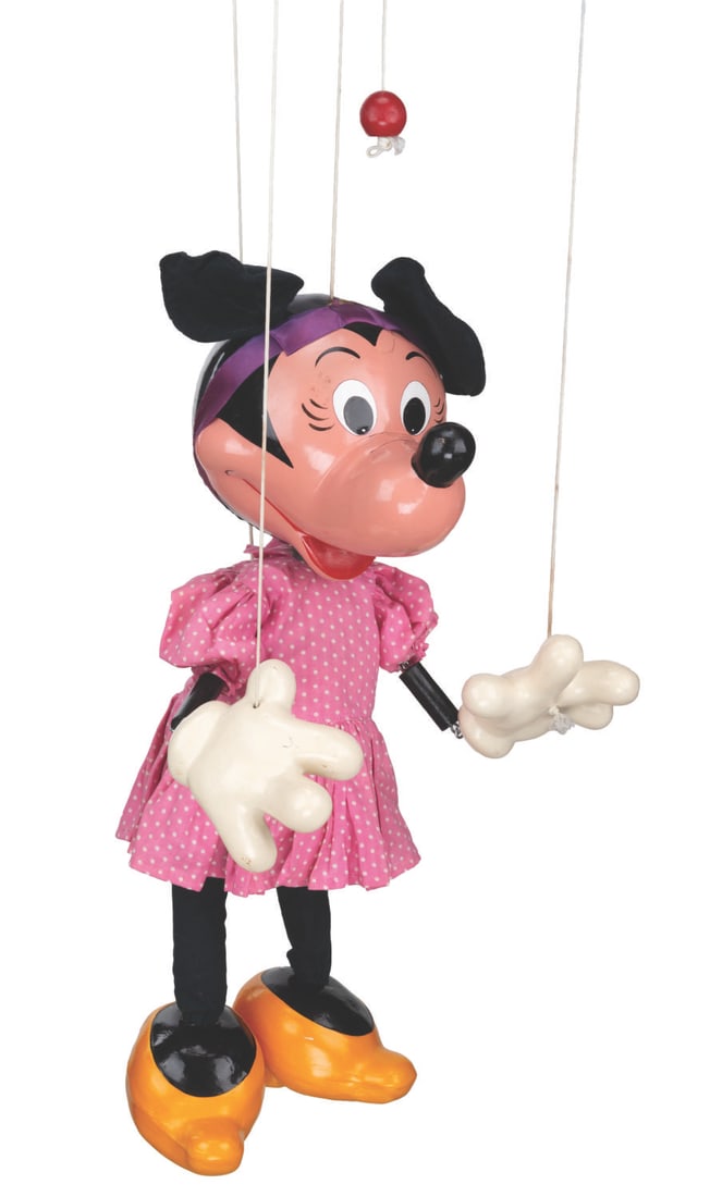 A Minnie Mouse Pelham Puppet Store Display. - 6