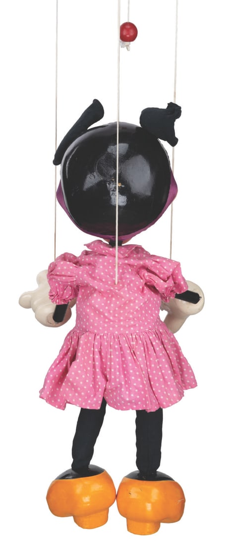 A Minnie Mouse Pelham Puppet Store Display. - 7