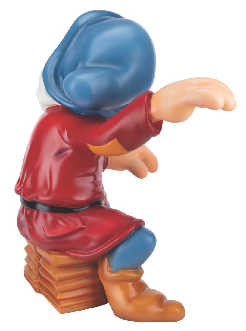 A Grumpy Disney Store Display Figure. - 5