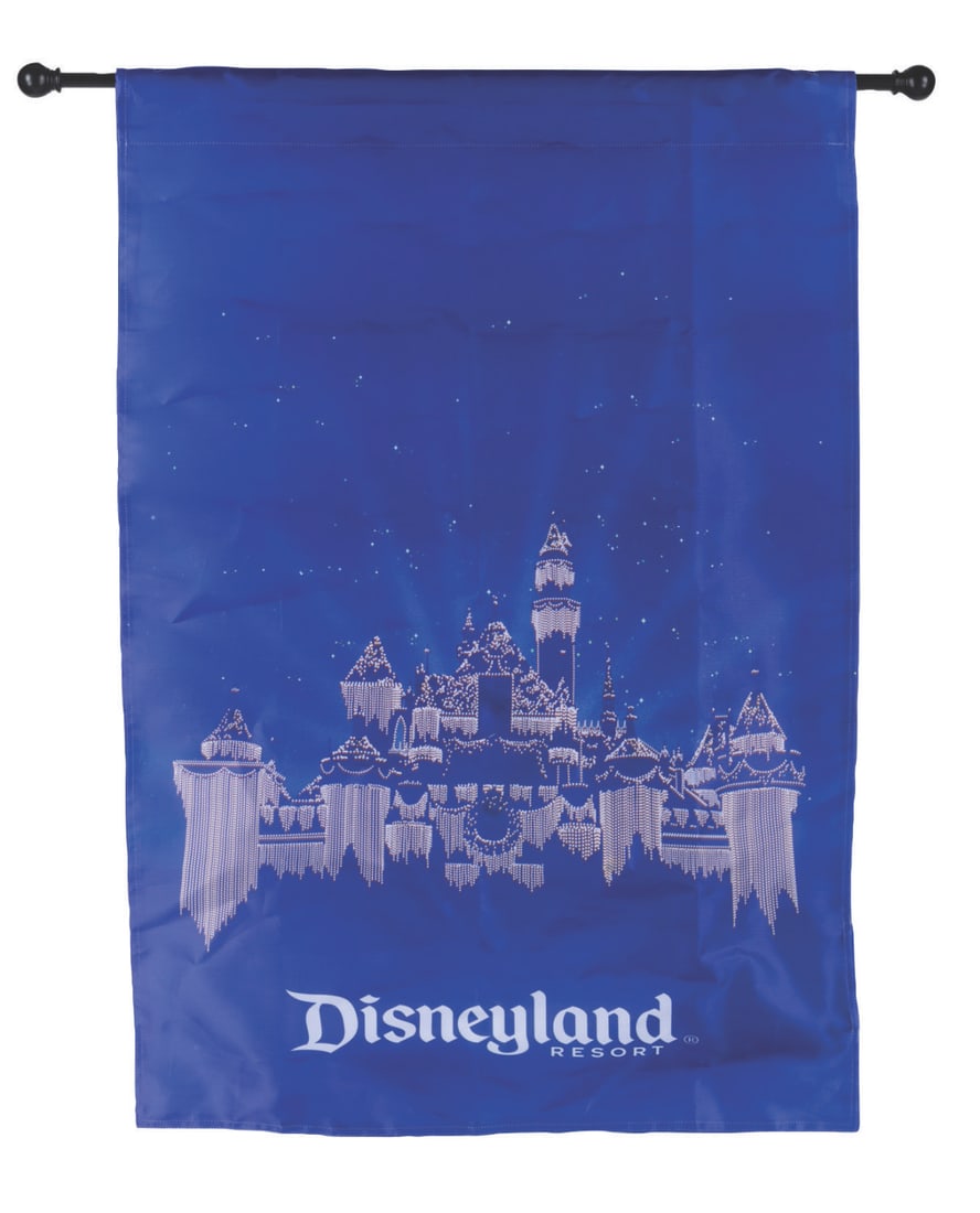 A Light-Up Disneyland Resort Holiday Banner. (1 of 4)