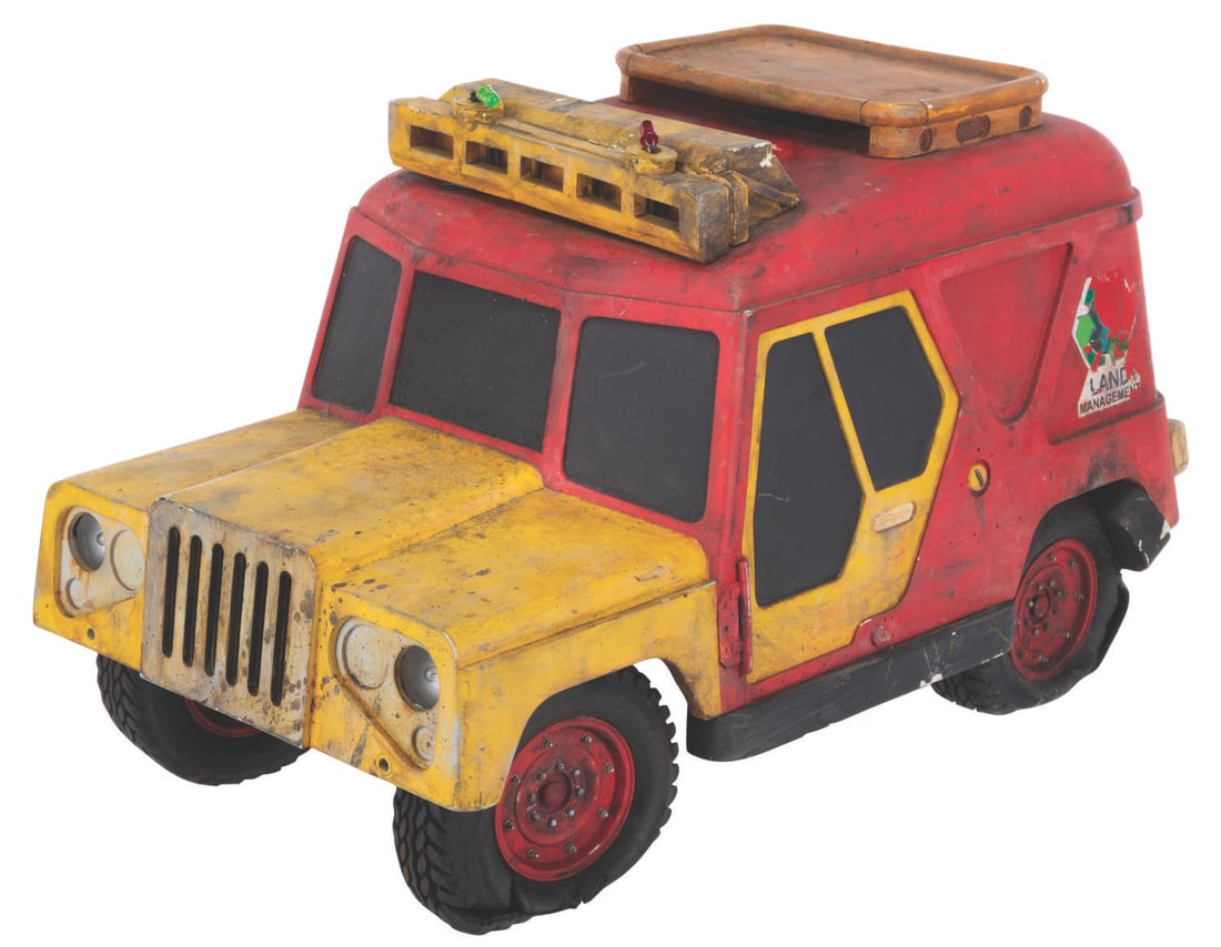 A DisneyQuest Treasure of the Incas Original RC Car.: (DisneyQuest, 1998) An original remote control jeep from Treasure of the Incas at DisneyQuest, the interactive indoor theme park at Walt Disney World. In the game, a player would guide the truck