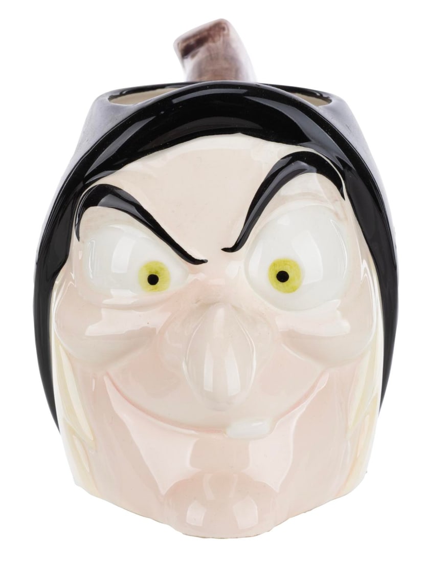 A "Snow White" Old Hag Mug. (1 of 3)