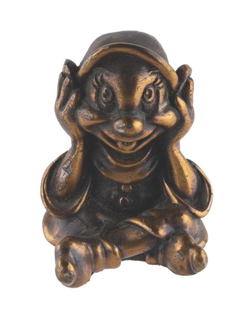 A Dopey Paperweight. (1 of 4)